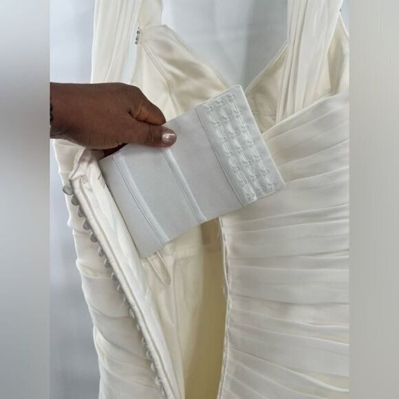 Victoria James Ronald Joyce white wedding dress with train size 12 - Picture 9 of 11